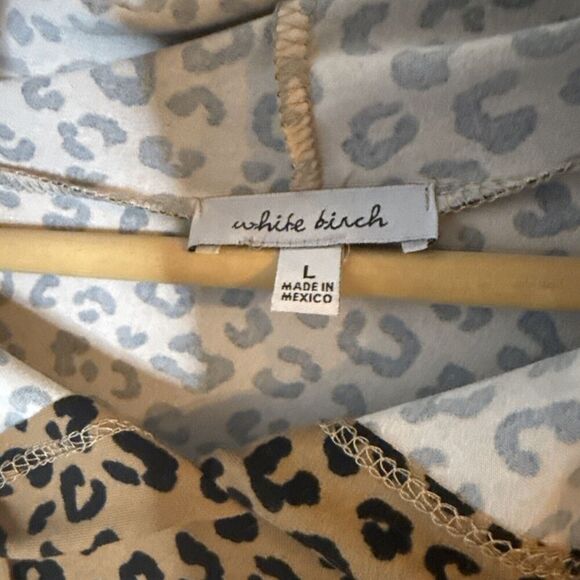 White Birch Womens Large‎ Lightweight Pullover Hoodie Cheetah Print Cozy Soft - Picture 6 of 9
